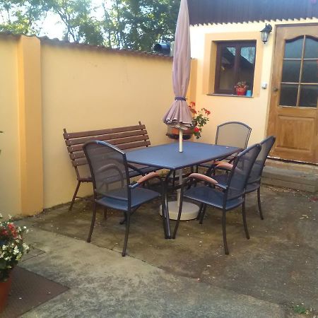 Penzion Marjánka Hluboká nad Vltavou Exterior foto